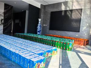 一份中秋禮，傳遞公司愛。